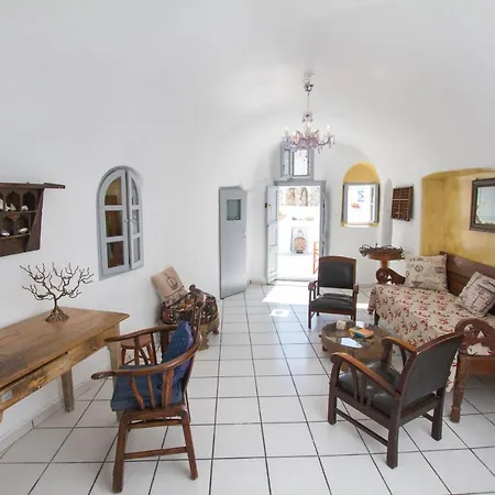 Anatoli Cave House-by Thireon Дом отдыха Foinikia (Santorini)