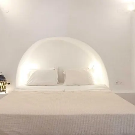 Holiday home Anatoli Cave House-by Thireon *